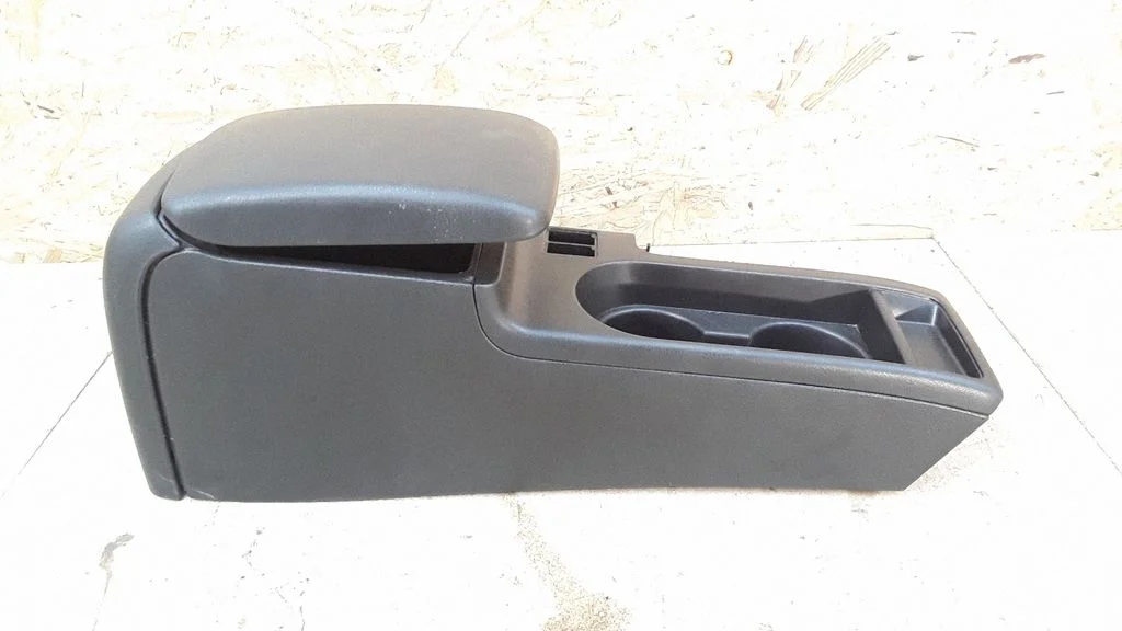 Keskkonsool – Subaru Impreza III (2008-2011)
