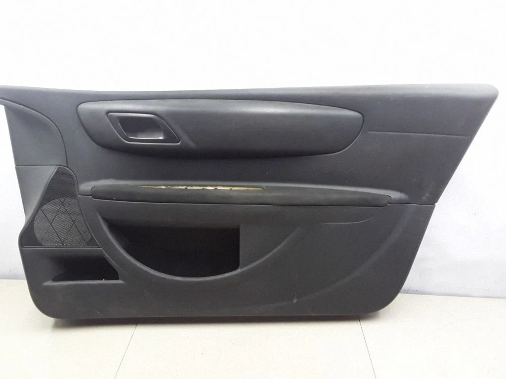 Eesmiste uste sisevooder – Citroen C4 I (2004-2010)