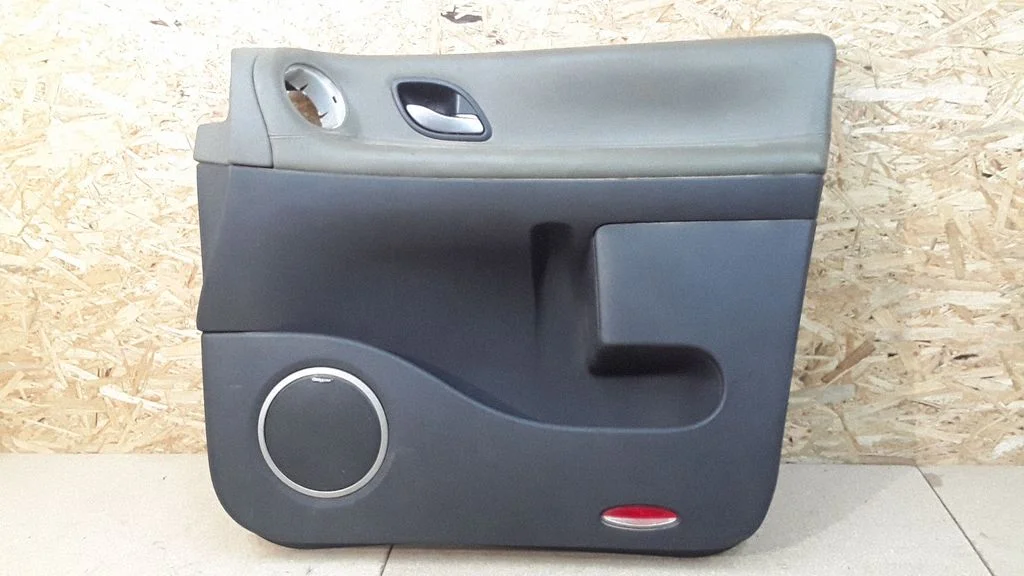 Eesmiste uste sisevooder – Renault Espace -  Grand espace IV (2004-2014)