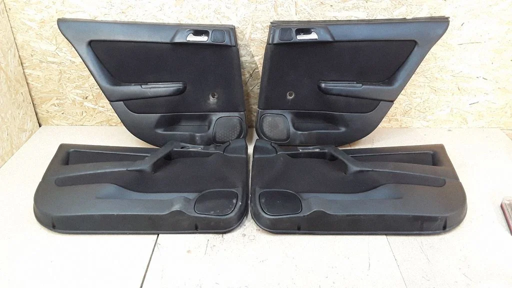 Eesmiste uste sisevooder – Opel Astra G (1998-2009)
