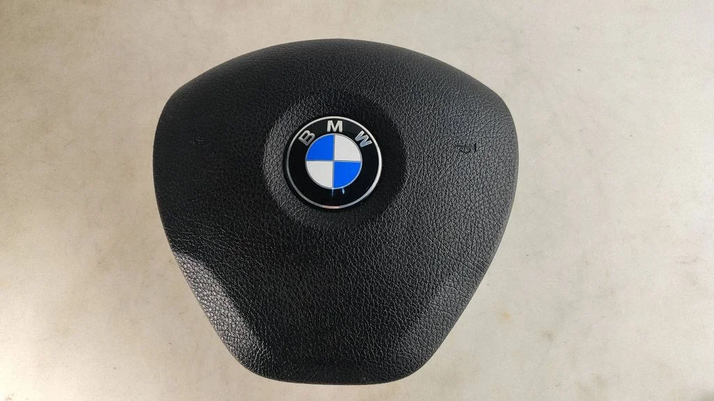 Steering wheel airbag 62558050C