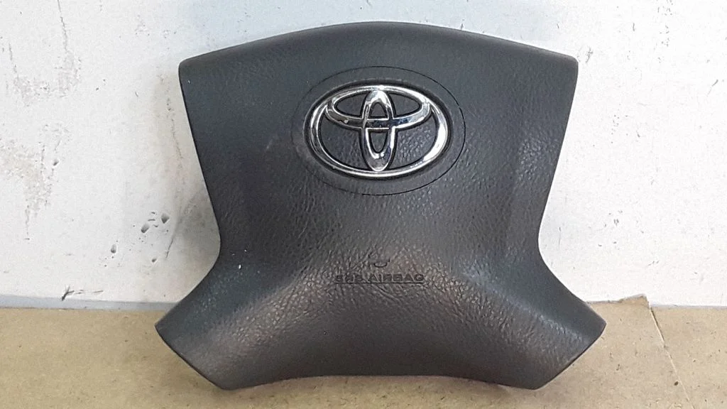 Steering wheel airbag – Toyota Avensis T250 (2003-2006)