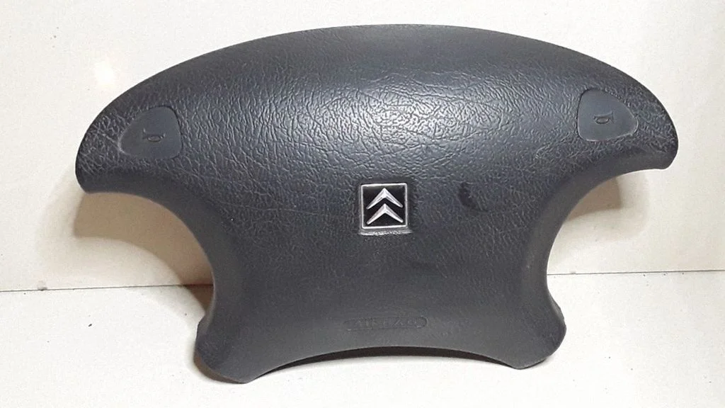 Steering wheel airbag 8365141