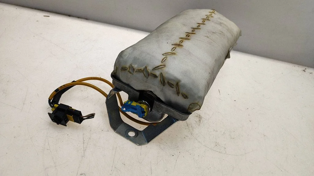 Passenger airbag – BMW X5 E53 (1999-2006)
