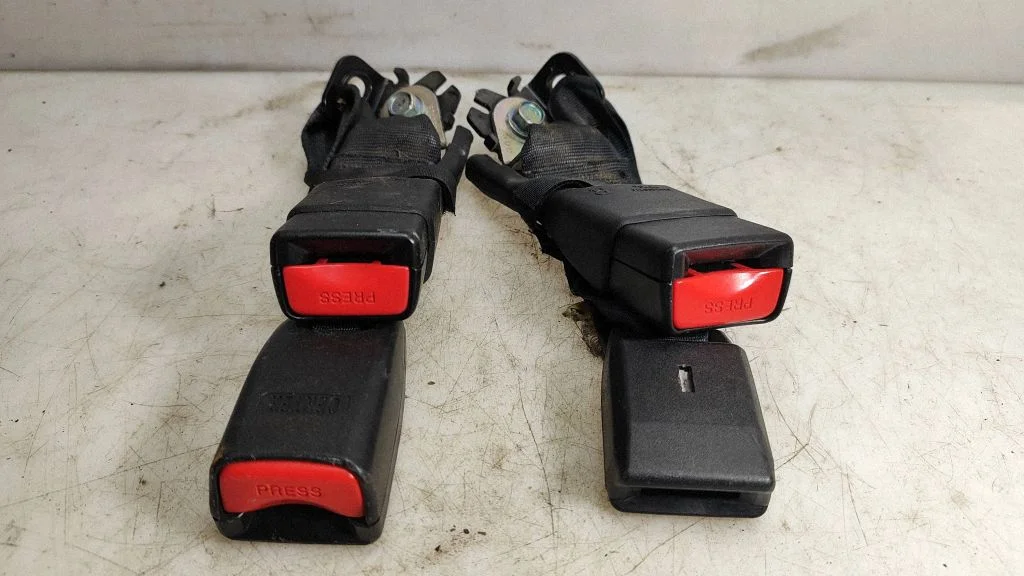 Rear seatbelt buckle – Subaru Forester SH (2008-2013)