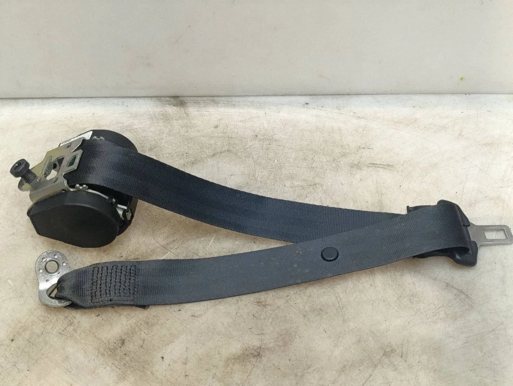 Rear seatbelt 3R0857805RAA