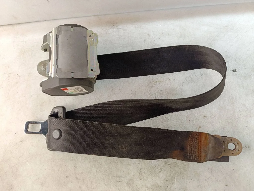 Rear seatbelt 8E5857805D