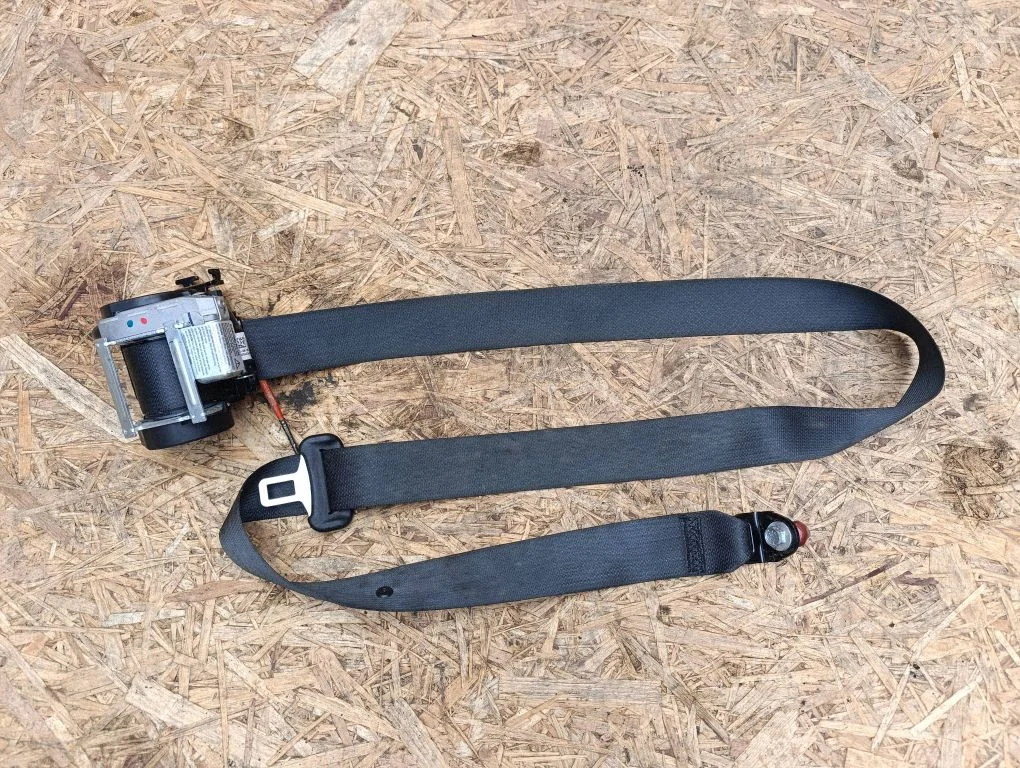 Rear seatbelt 651969400C