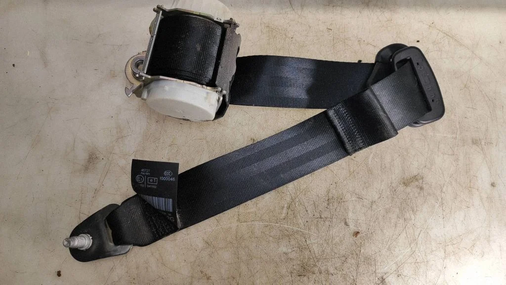Tagumine turvavöö 9682053680