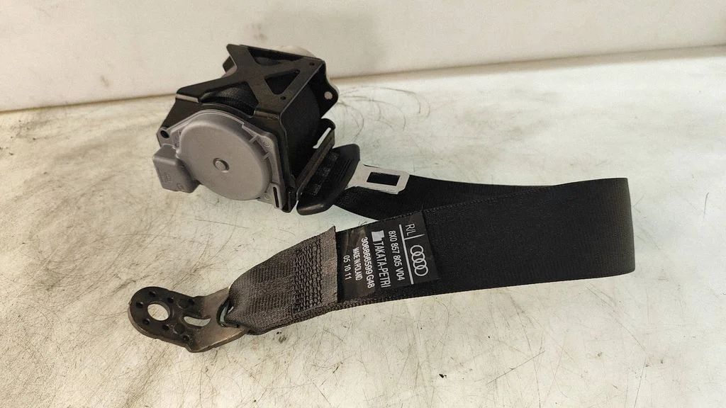 Rear seatbelt 8X0857805