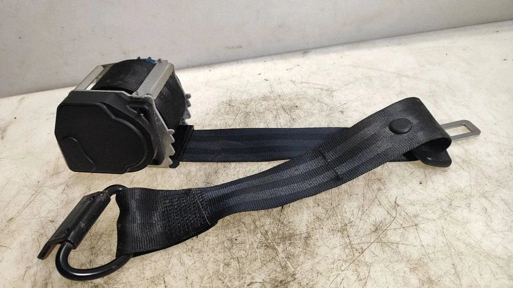 Rear seatbelt 3C9857805G