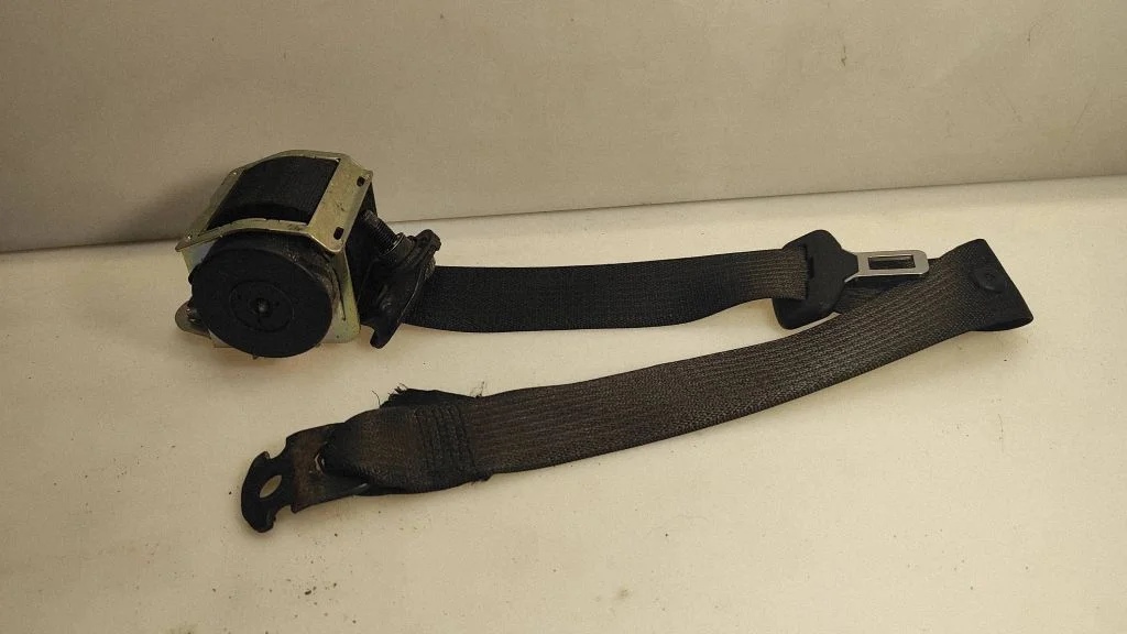Tagumine turvavöö 609160500B