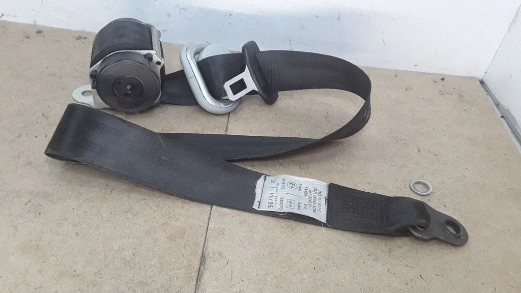 Rear seatbelt 7M3857811C