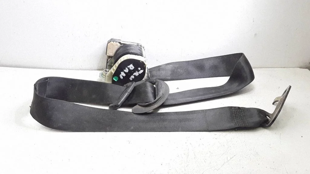 Tagumine turvavöö 1T0857806B