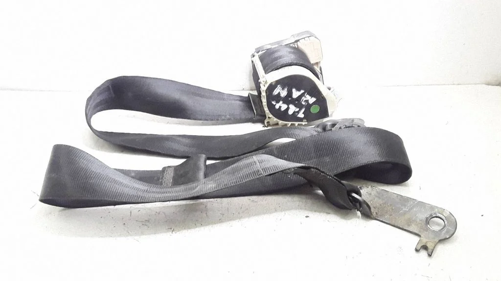 Tagumine turvavöö 1T0857805B