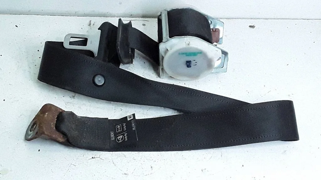 Tagumine turvavöö 13120732