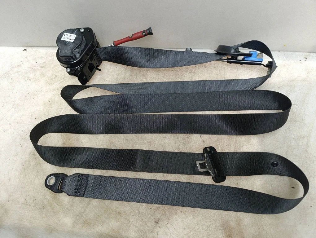Front seatbelt 88820Q0500NNB