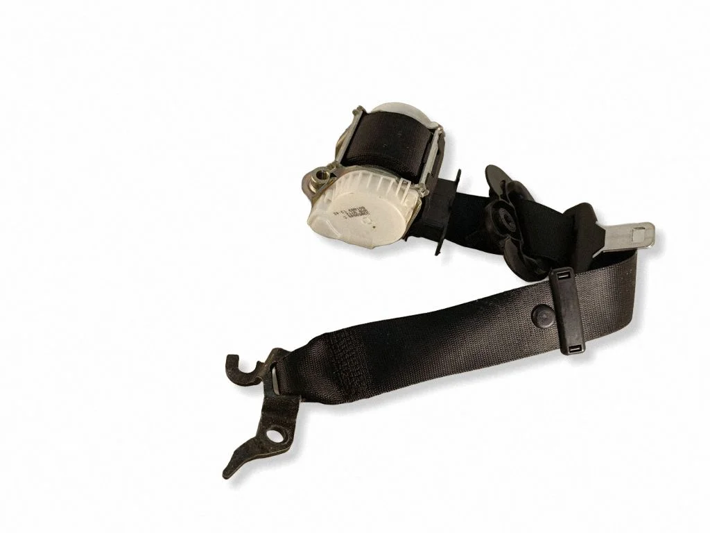 Front seatbelt – BMW 3 Series E90 E91 (2005-2012)