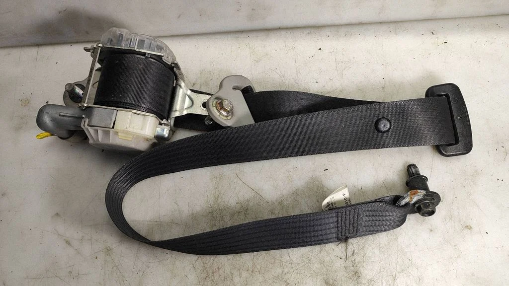 Front seatbelt – Subaru Forester SH (2008-2013)