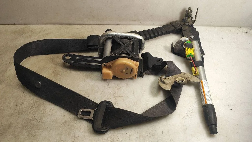 Front seatbelt 81850SMGE010M4