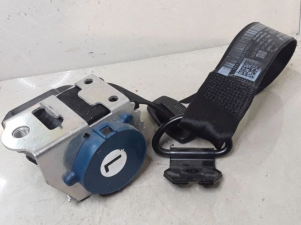 Rear seatbelt 3C9857806G