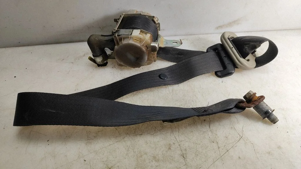 Front seatbelt – Subaru Forester SH (2008-2013)