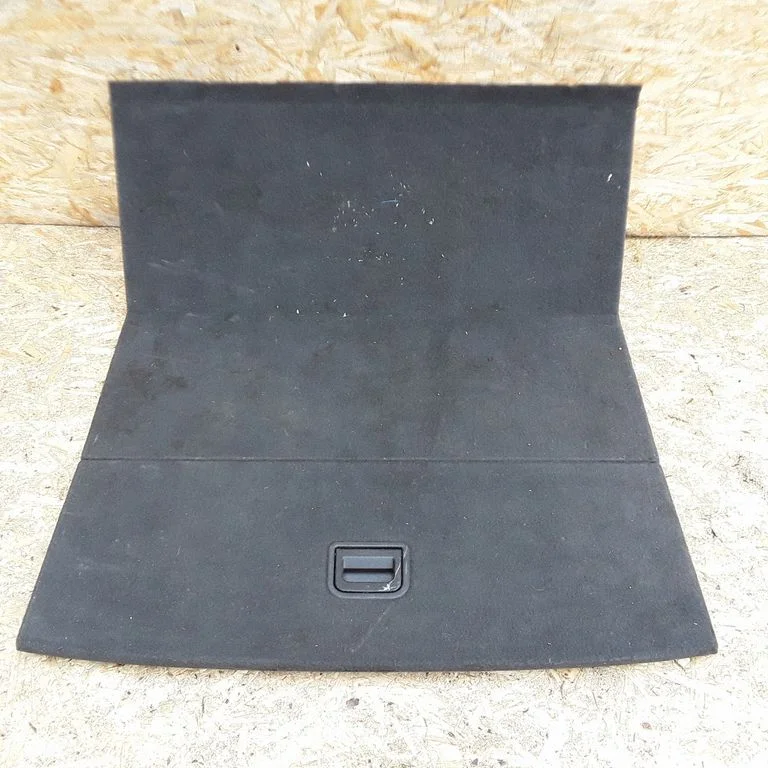 Pagasiruumi põrandavaip – Audi A4 S4 B6 8E 8H (2001-2005)
