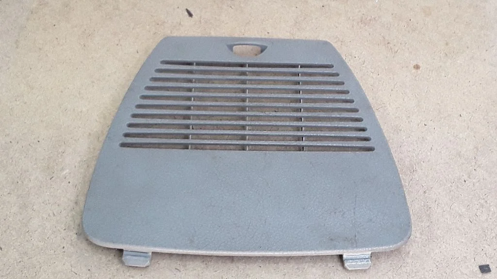 Pagasiruumi viimistluse kate – Renault Modus (2004-2007)