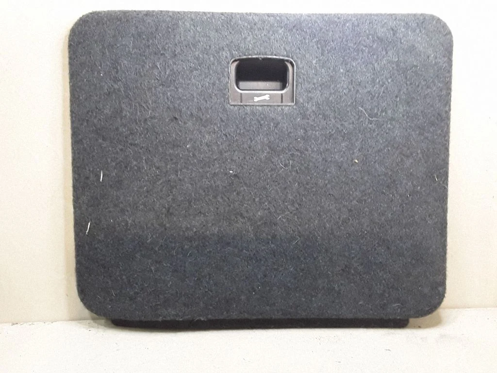 Pagasiruumi viimistluse kate – Audi A6 Allroad C5 (1999-2005)