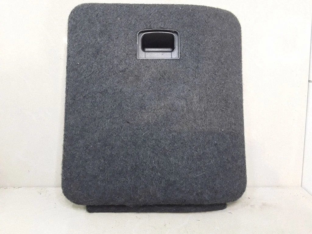 Pagasiruumi viimistluse kate – Audi A6 Allroad C5 (1999-2005)