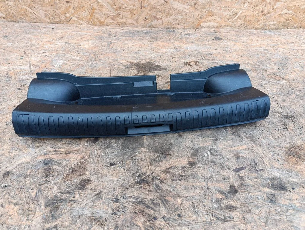 Trunk/boot sill cover protection – BMW 1 Series E81 E87 (2004-2011)