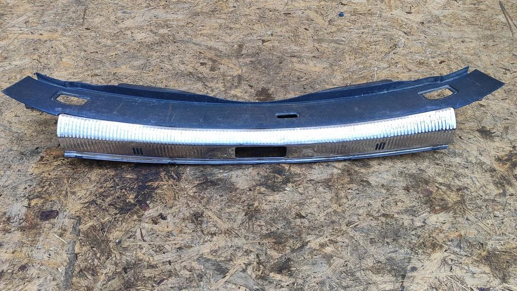 Trunk/boot sill cover protection – Volkswagen Phaeton (2002-2016)