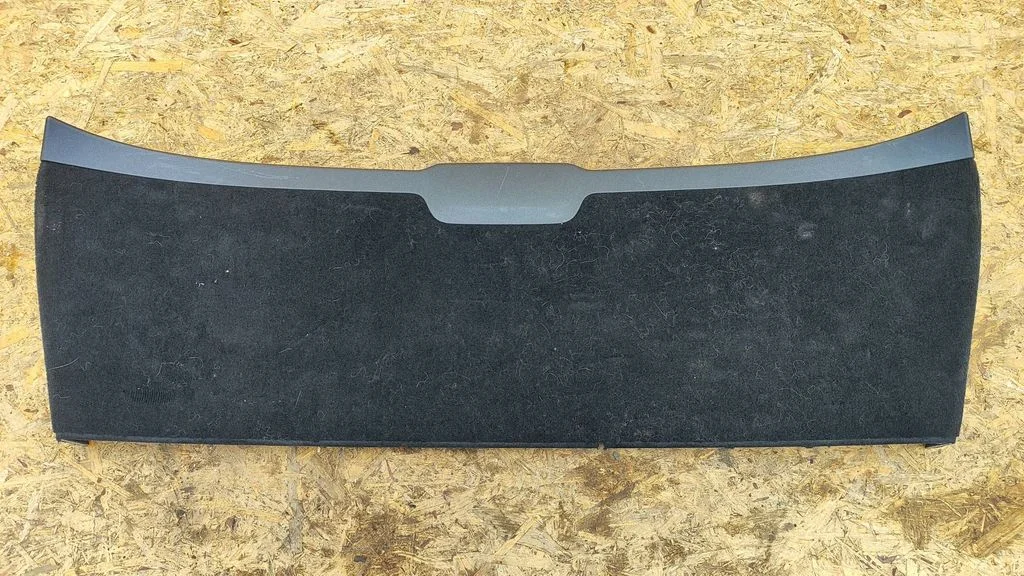Tailgate/boot lid cover trim – Mercedes-Benz E-Class W212 (2009-2016)