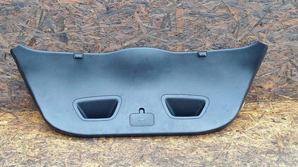 Tailgate/boot lid cover trim – KIA Ceed (2006-2012)