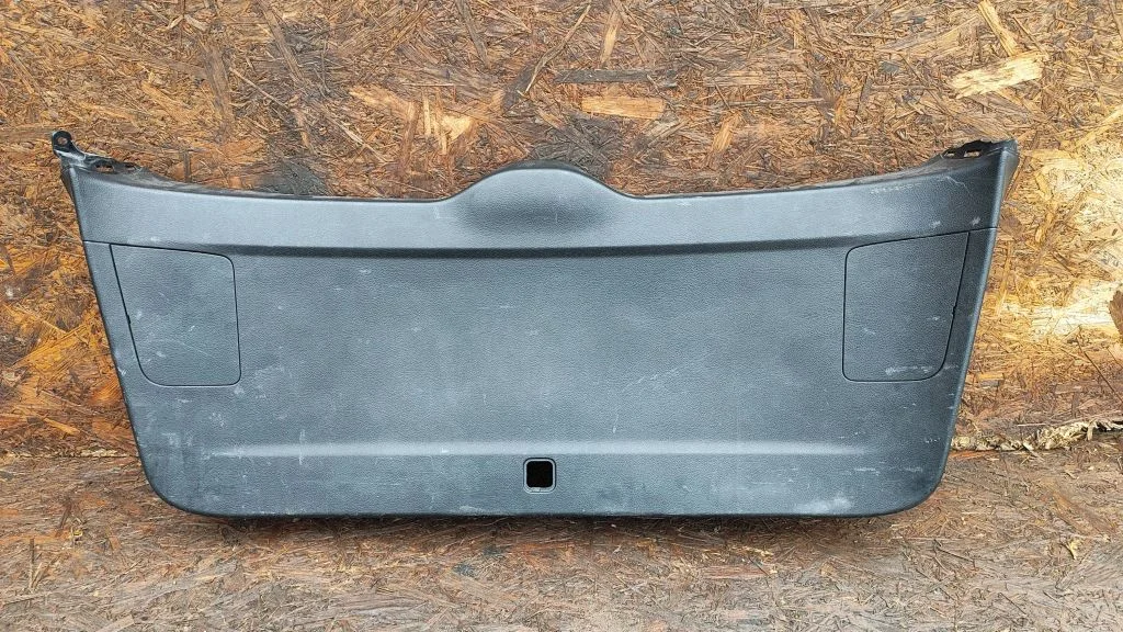 Tailgate/boot lid cover trim – Subaru Outback (2007-2009)