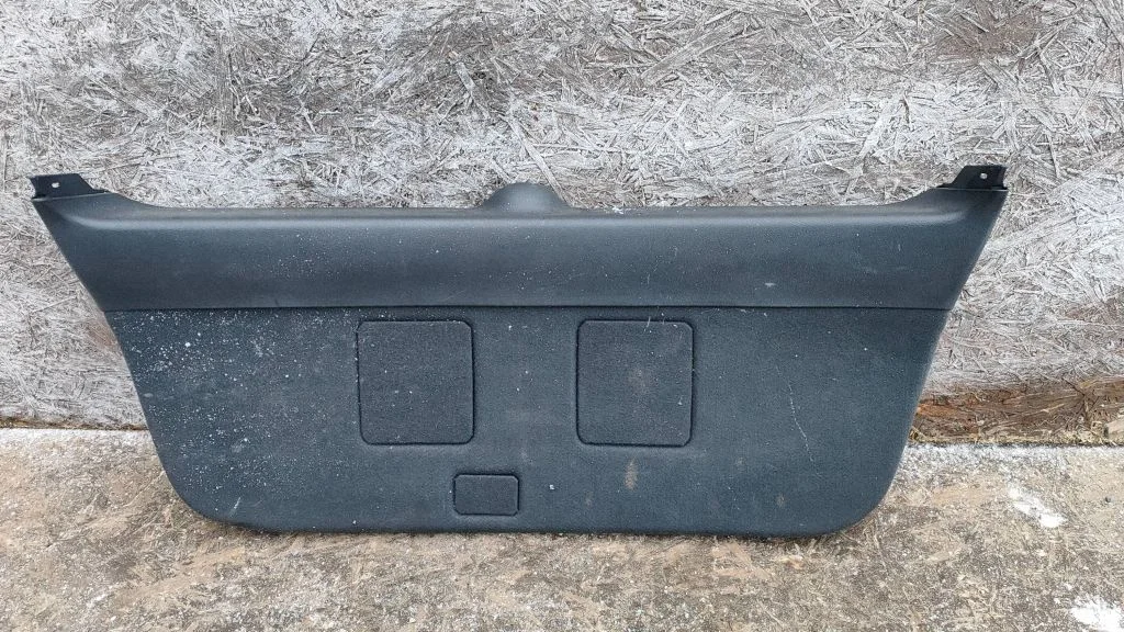 Tailgate/boot lid cover trim – Toyota Avensis T250 (2006-2009)