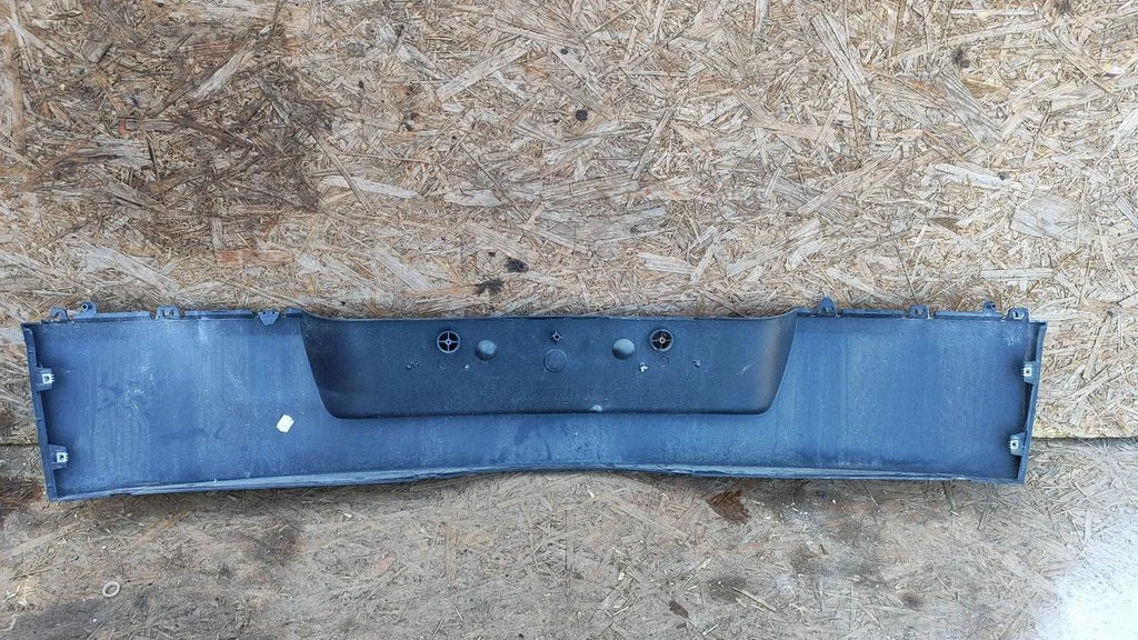 Tailgate/boot lid cover trim – Renault Espace -  Grand espace IV (2004-2014)