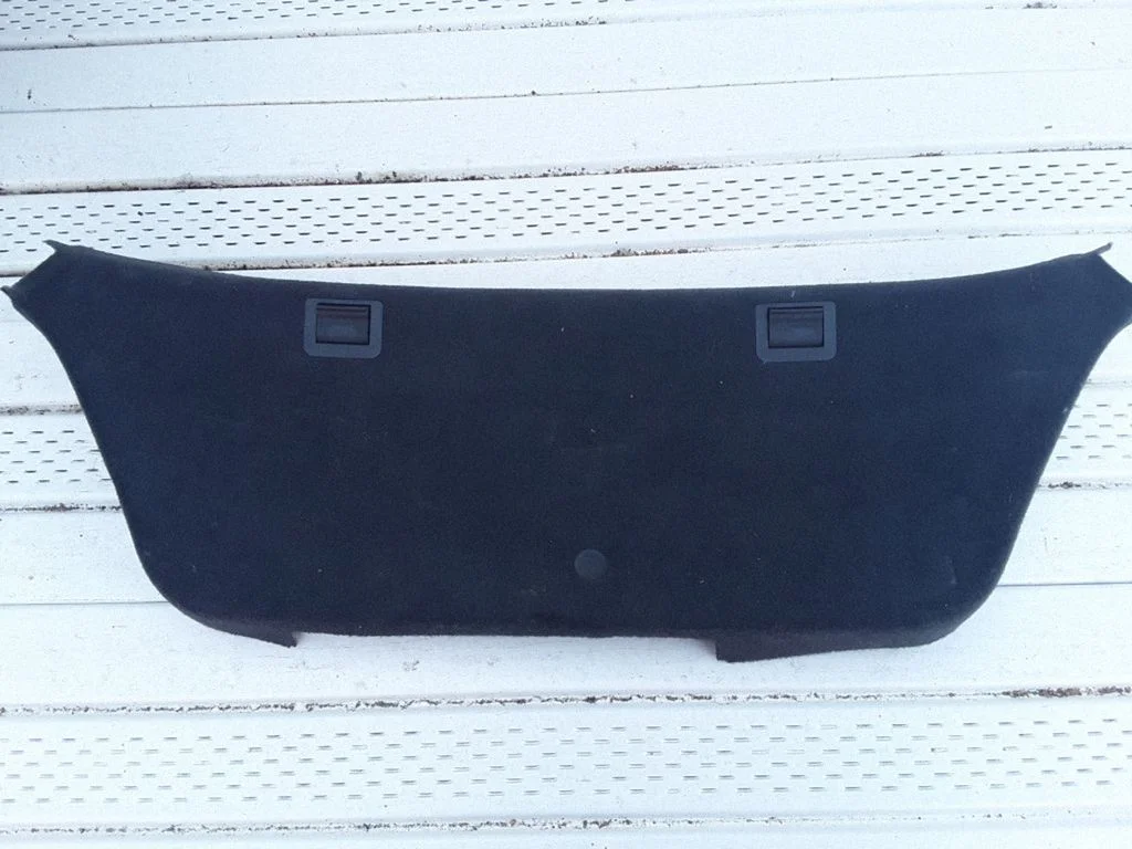 Tailgate/boot lid cover trim – Opel Astra H (2004-2012)