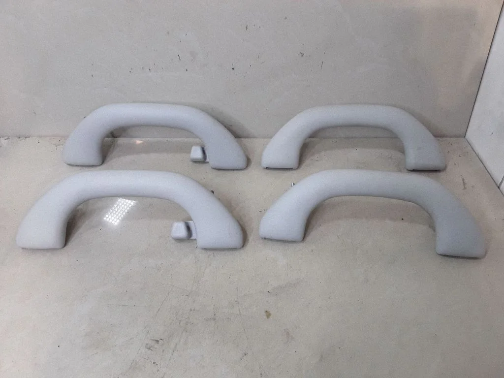 Front interior roof grab handle – Volkswagen Passat B5.5 (2001-2005)