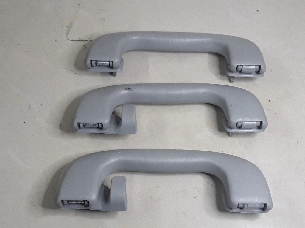 Front interior roof grab handle – Opel Astra H (2004-2012)