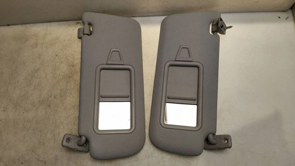 Sun visor 852011H000