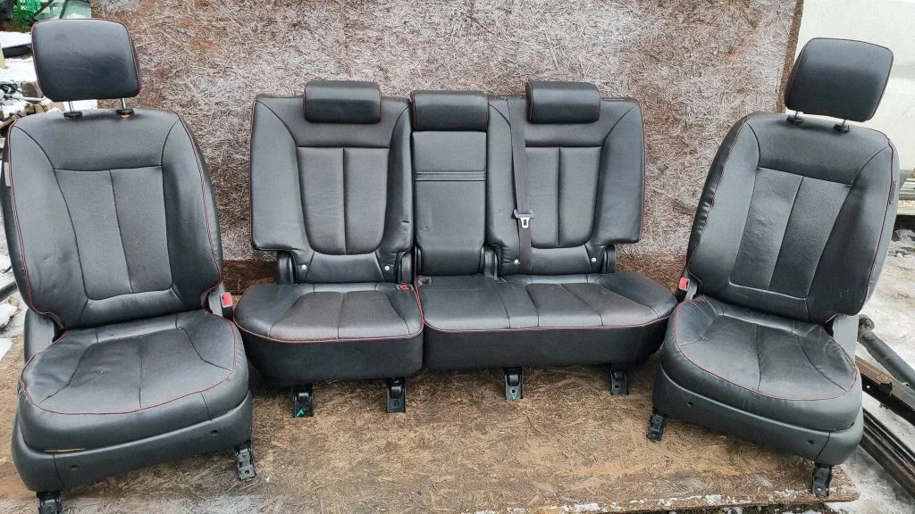 Seat set – Hyundai Santa Fe (2006-2012)