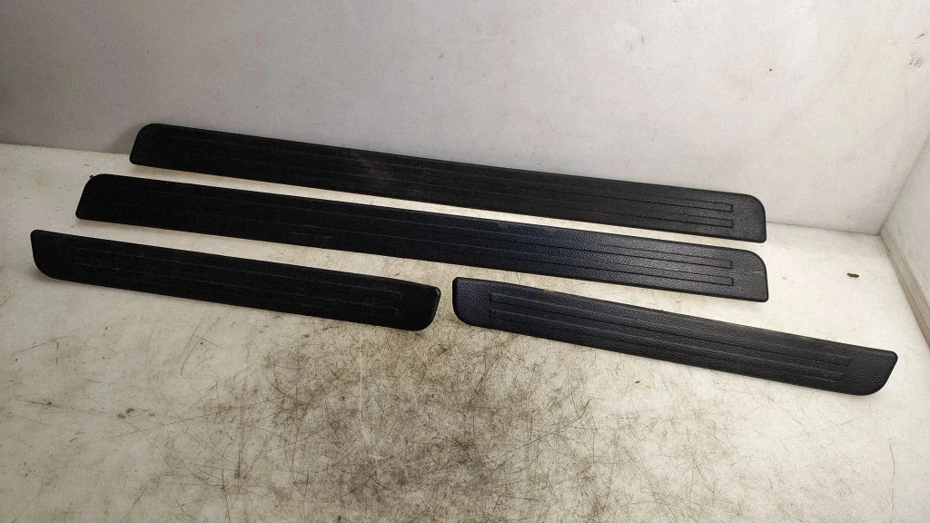 Front sill trim cover – Mazda 6 (2008-2013)