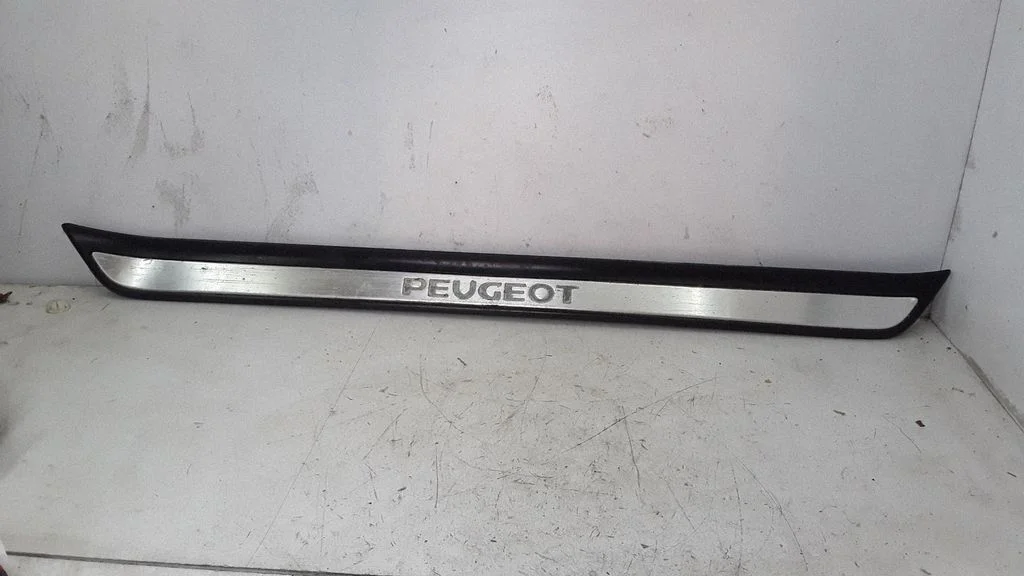 Front sill trim cover 9629149577