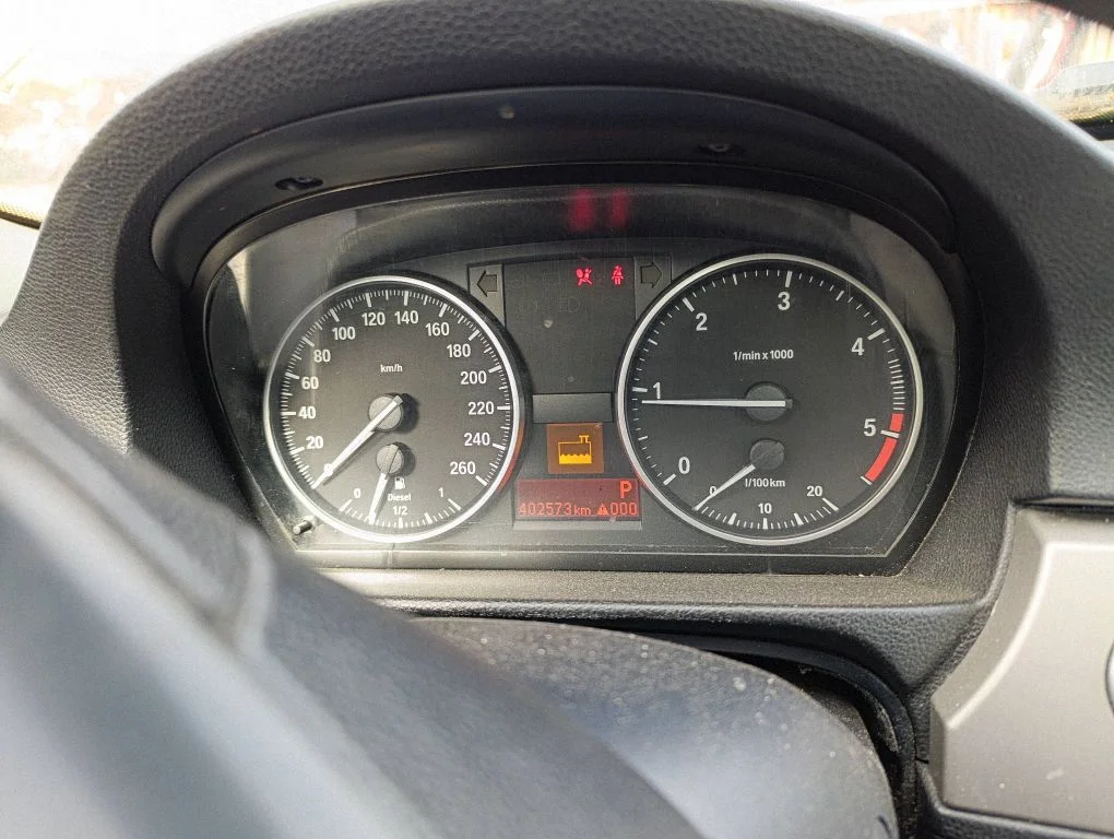Speedometer (instrument cluster) – BMW 3 Series E90 E91 (2005-2012)