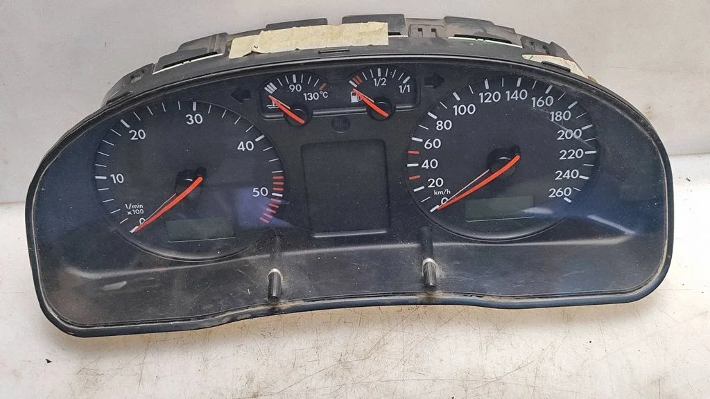 Speedometer (instrument cluster) 3B0920802A