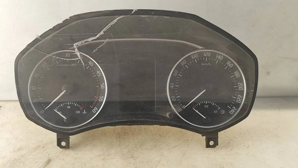 Spidometrs (instrumentu panelis) – Skoda Octavia Mk2 (1Z) (2004-2013)