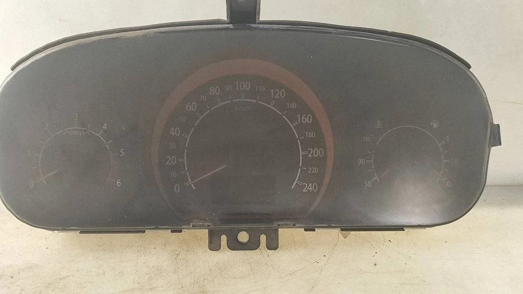 Spidometrs (instrumentu panelis) – KIA Ceed (2006-2012)