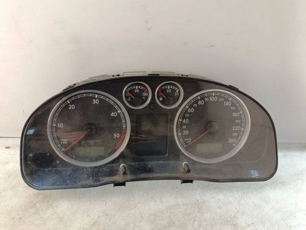 Speedometer (instrument cluster) 3B0920829A