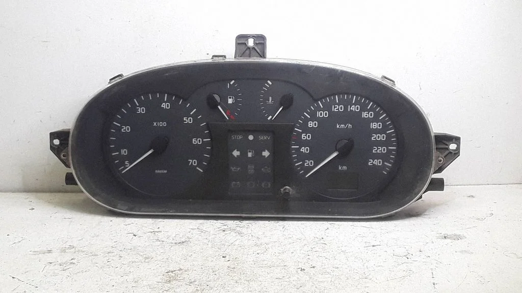 Speedometer (instrument cluster) P7700427896A